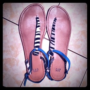 Gap Thong Sandals size 8